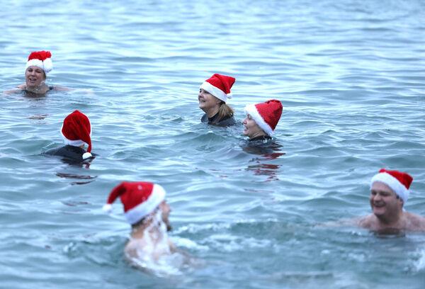 The Christmas morning swim and the Forty Foot in Sandycove. Picture: Leah Farrell/RollingNews.ie. The Christmas morning swim and the Forty Foot in Sandycove. Picture: Leah Farrell/RollingNews.ie.