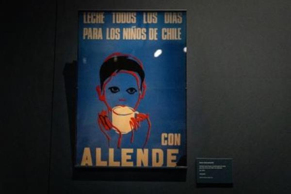 A poster that promotes healthy children's nutrition, designed and printed during the Popular Unity.