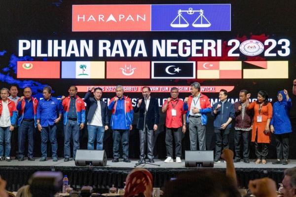 Fitch Ratings: Anwar govt still stands after state polls, but BN's results will put pressure on Zahid and fiscal consolidation
