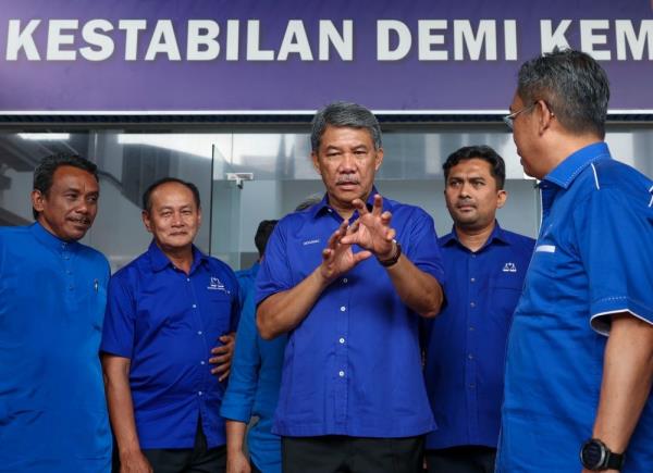 Tok Mat to BN candidates: Stop giving handouts during campaign period 