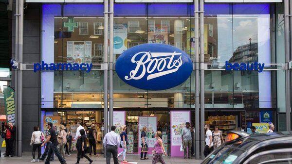 Boots owner revisits talks on selling off €8bn pharmacy chain