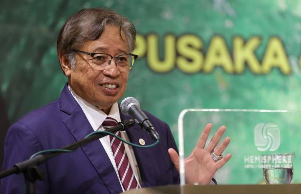 Sarawak premier: RM35m allocated to state land agency for pilot project on animal feed from oil palm waste